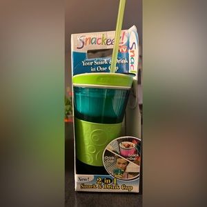 Snackeez 2 In 1 Snack and Drink Cup As Seen On TV Blue Brand New